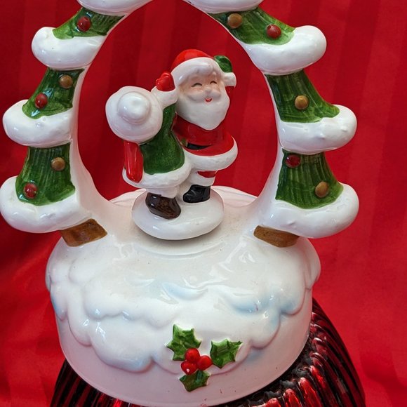 Vtg. 1984 Lefton Dancing Santa &Mrs Claus Music Box Plays Here Comes Santa Claus - Picture 2 of 10